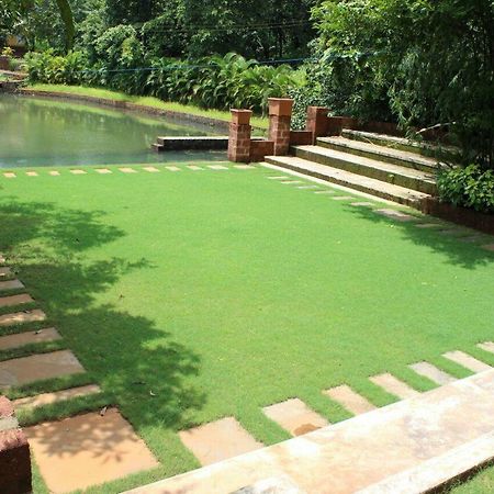 Cherilyn Monta Resort - Ratnagiri Vatul ภายนอก รูปภาพ