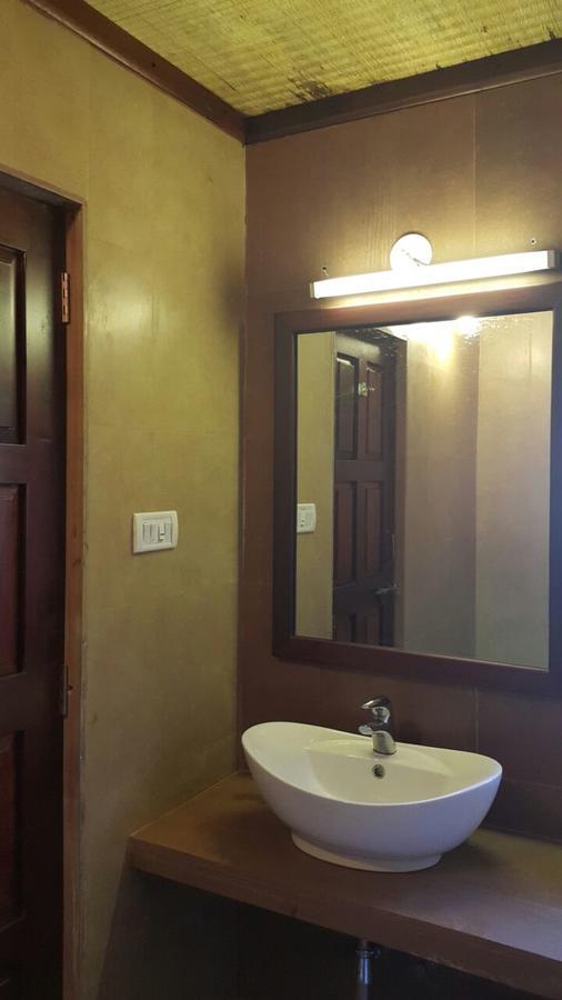 Cherilyn Monta Resort - Ratnagiri Vatul ภายนอก รูปภาพ