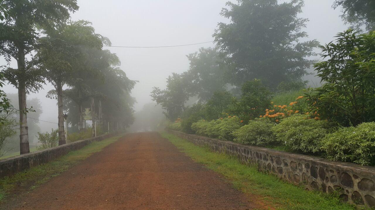 Cherilyn Monta Resort - Ratnagiri Vatul ภายนอก รูปภาพ