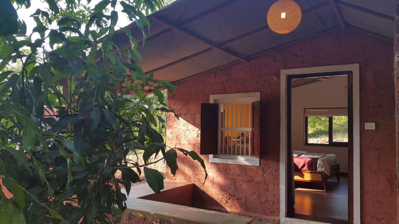 Cherilyn Monta Resort - Ratnagiri Vatul ภายนอก รูปภาพ